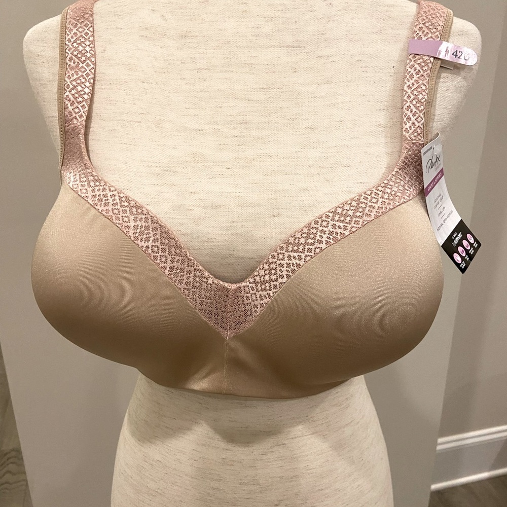 Playtex 42D New Bra